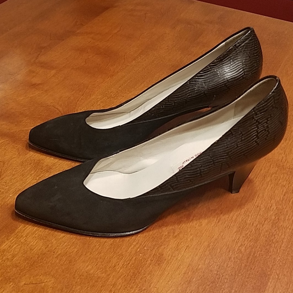 Pollini black suede leather heels